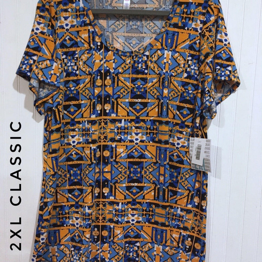 LuLaRoe Classic tee